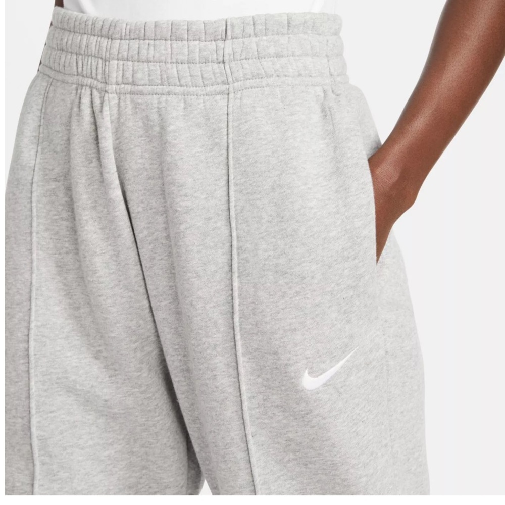 Nike Essential Fleece Pants